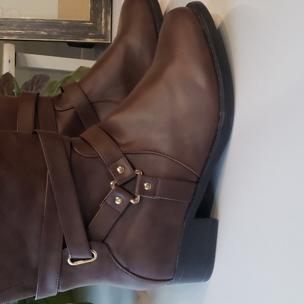 Torrid wide calf boots - Picture 2 of 11